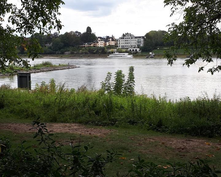 Weinhaus Am Rhein